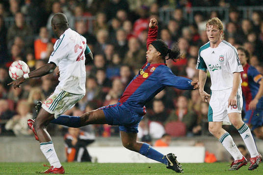 Mohamed Sissoko, Ronaldinho, Barcelona och Dirk Kuyt