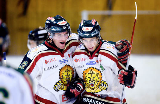Jesper Nordlander och Nicolal Chamizo jubel