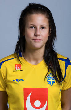 Caroline Karlsson, Sverige