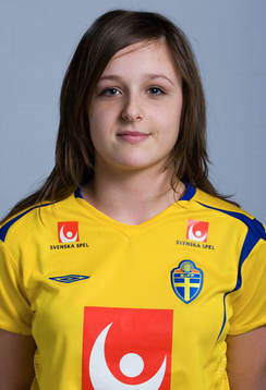 Josefin Alfsson, Sverige