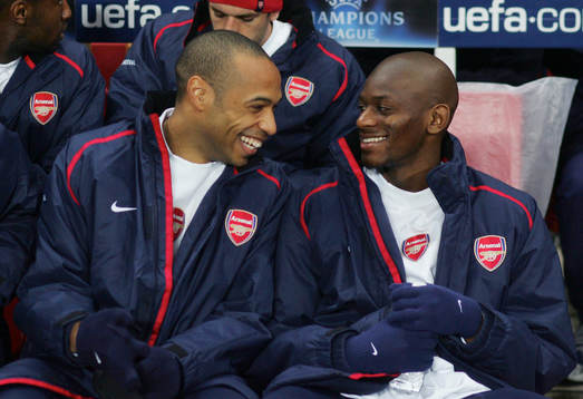 Thierry Henry och Abou Diaby, Arsenal skojar på bänken
