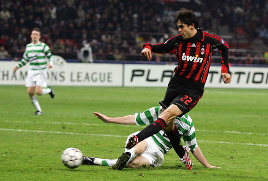 Kaka, Milan gör första målet