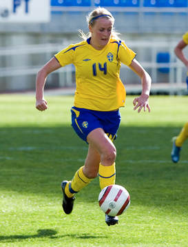 Josefine Öqvist, Sverige