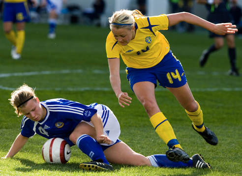 Maija Saari, Finland och Josefine Öqvist, Sverige