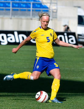 Caroline Seger, Sverige
