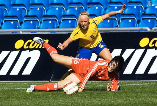 Caroline Seger, Sverige