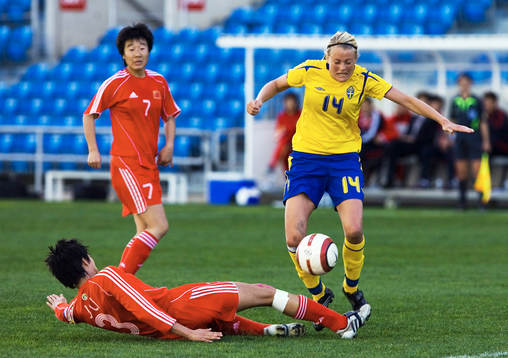 Josefine Öqvist, Sverige