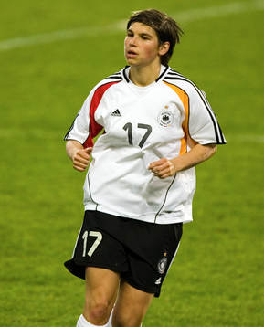 Ariane Hingst, Tyskland