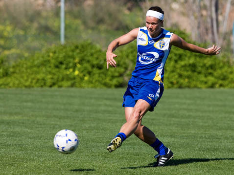 Sara Thunebro, Sverige