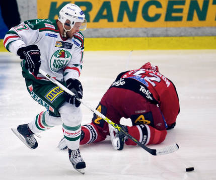 Patrik Ahlstrand, Rögle och liggande Stefan Bemström,