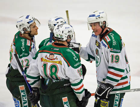Kenny Jönsson, Rögle, försökte få fart på sin