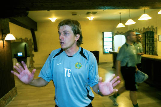 Tony Gustavsson, tränare, och målvaktstränaren Lasse