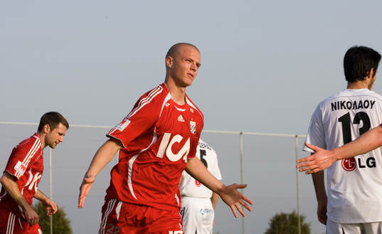 0-3,  Nye islänningen Ragnar Sigurdson har nickat in