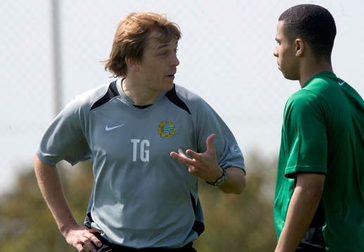Hammarbys tränare Tony Gustavsson och Charlie Davies