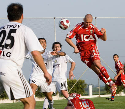 0-3,  Nye islänningen Ragnar Sigurdson nickar in Niclas