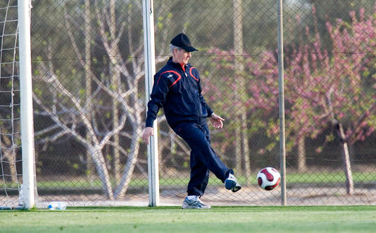 Fotboll, Tord Grip slår en bredsida