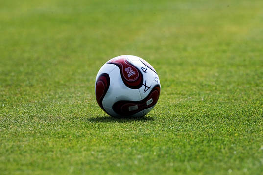 Boll, fotboll, genre