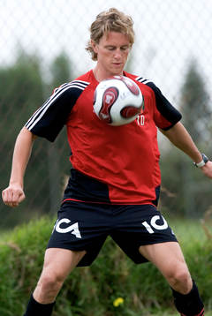 Tommy Lycén, boll, kicka