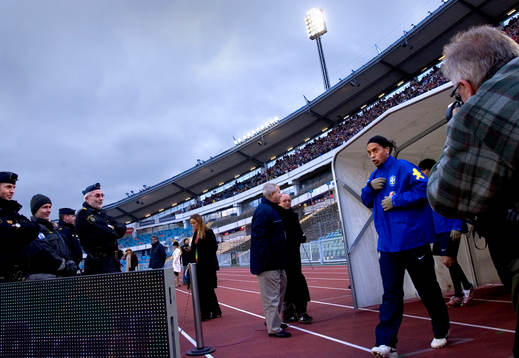 Ronaldinho, Brasilien kliver in på Ullevi