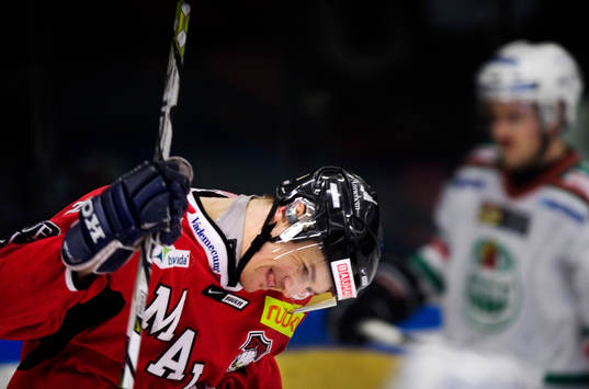 Jussi Tarvaine, Malmö jubel