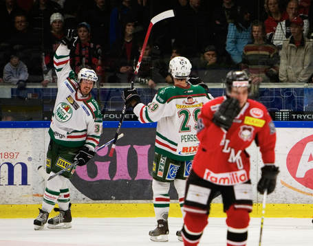 2-2 av Brett Harkins, Rögle