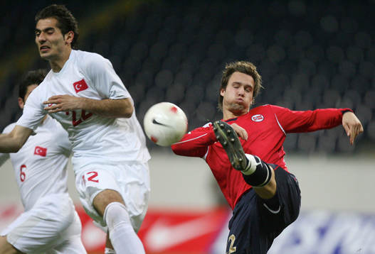 Hamit Altintop, Turkiet och Kristofer Haestad, Norge