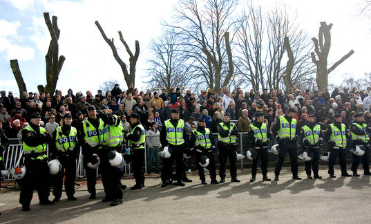 Många poliser bevakade Vångavallen