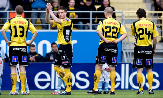 James Keene, klappar händerna, line up, spelarpresentation