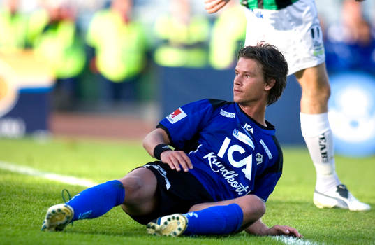 Dusan Djuric, Halmstad, ligger i gräset