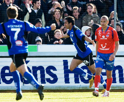 1-2, segerskytten Emra Tahirovic jublar, "Henke" Larsson