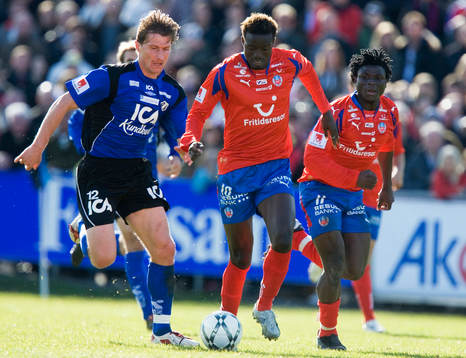 Tomas Zvirgzdauskas, McDonald Mariga och Razak Omotoyoss