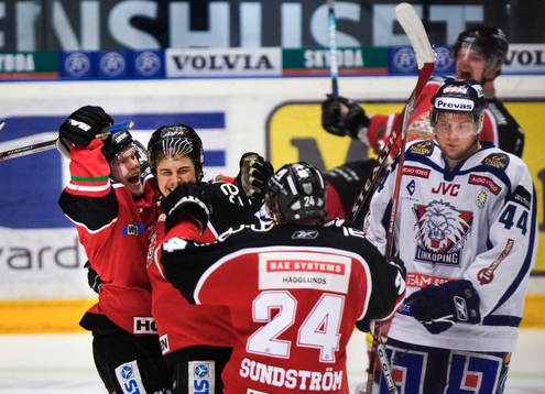 2-1 i sudden Kristian Kuusela, avgör, jubel för Modo.