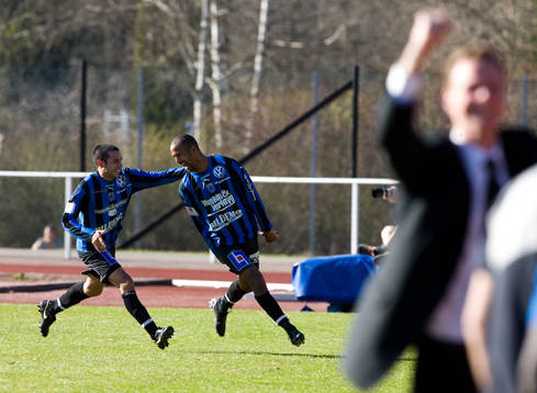 Mani Tourang och Antou Jallow, Sirius