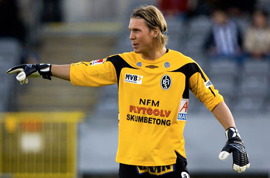 Sebastian Karlsson, målvakt