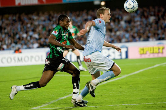 Jonatan Johansson, Malmö, jagas av Rickard Ekunde, Gais