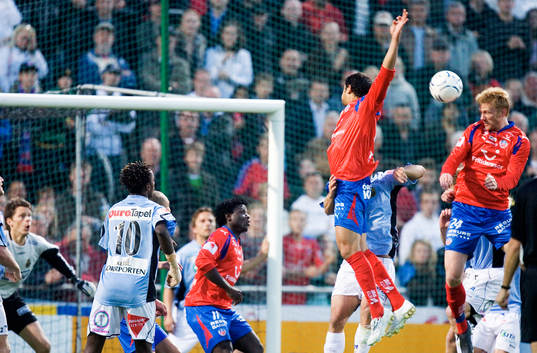 Fredrik Björk, Helsingborg nickar mot mål
