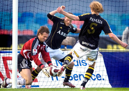 Bengt Andersson, målvakt, Göteborg. NIcklas Karlsson, Per