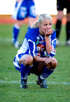Josefine Öqvist, Linköping, fäller ett par tårar