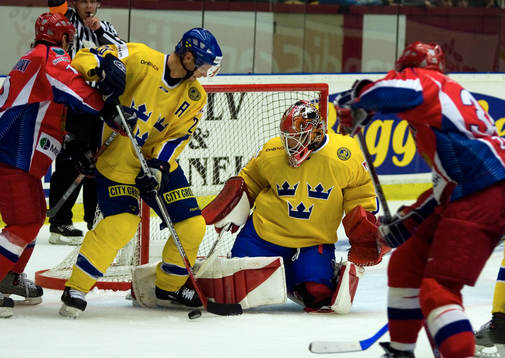2, Sverige - Ryssland: Johan Backlund, målvakt, Sverige
