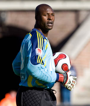 Pa Dembo Touray, målvakt, Djurgården