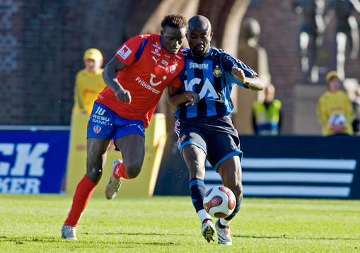 McDonald Mariga, Helsingborg och Jones Kusi Asare,