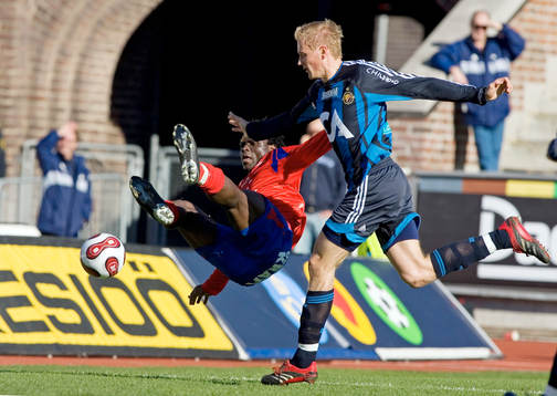 Razak Omotoyossi, Helsingborg och Toni Kuivasto, Djurgården