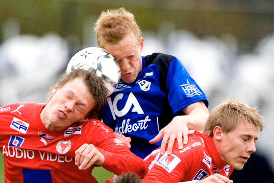 Peter Larsson vinner nickduell mot Viktor Elm och Patrik
