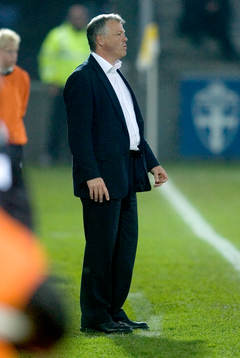 Giles Stille, tränare Öster
