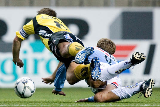 Tackling. Fall