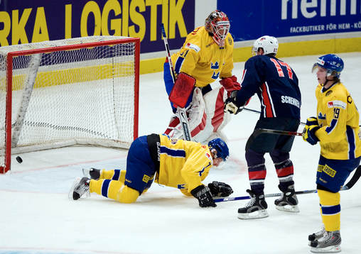 Jan Sandström, Johan Backlund, målvakt, Nicklas
