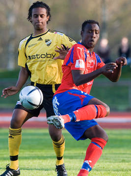 Olivier Karekezi mot Binjam Semere