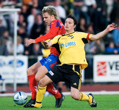 Andreas Dahl, Helsingborg i duell mot Daniel De Stefano
