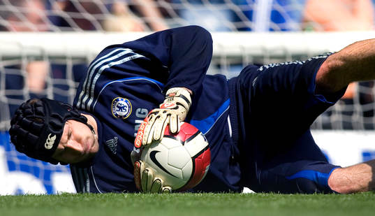 Petr Cech, målvakt, Chelsea, uppvärmning