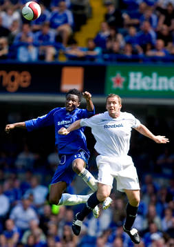 Mikel, Chelsea, Kevin Davies, Bolton, luftduell